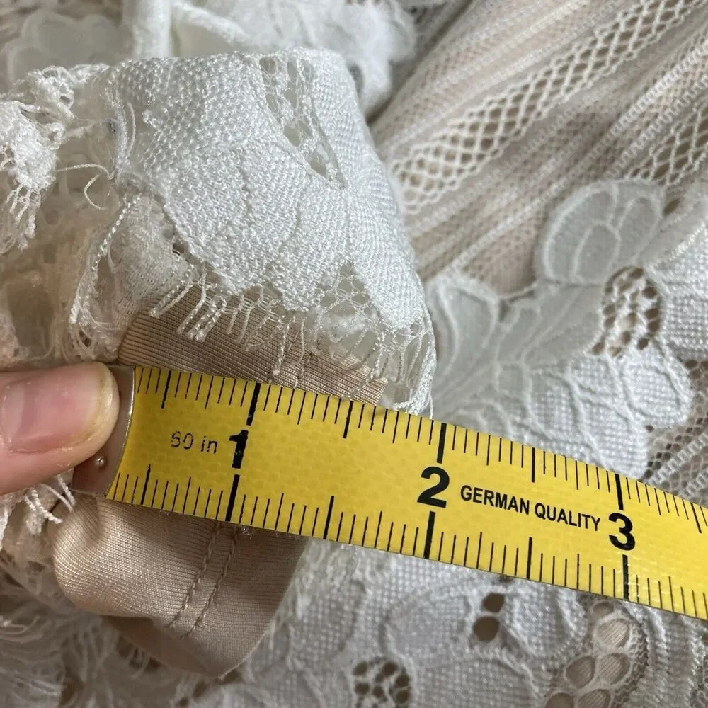 Lovers‎ + Friends Women’s Cream Lacy Dainty Fairy Romper Size XS Flowy Ruffles